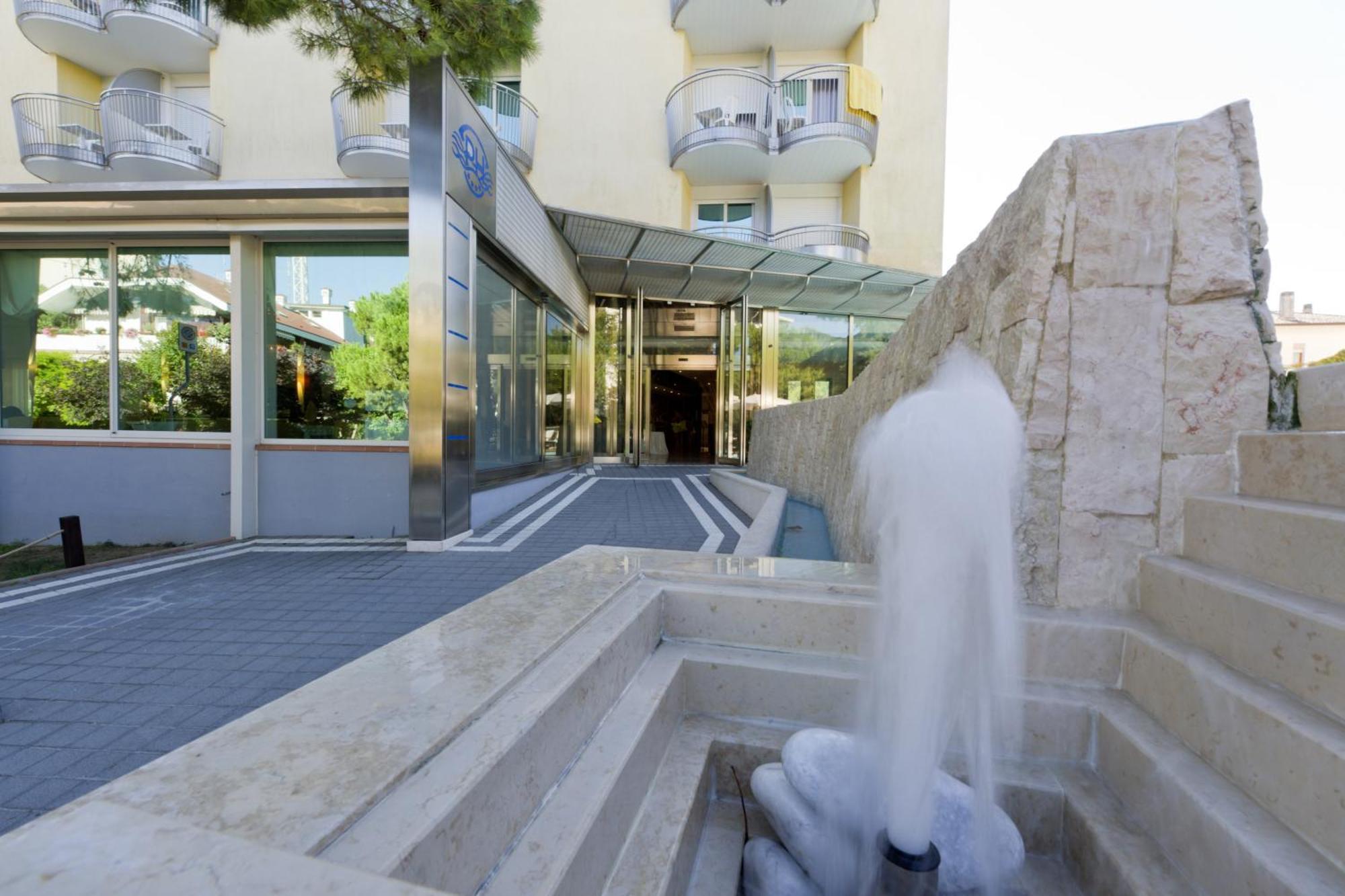 Park Hotel Lignano Sabbiadoro Exterior foto