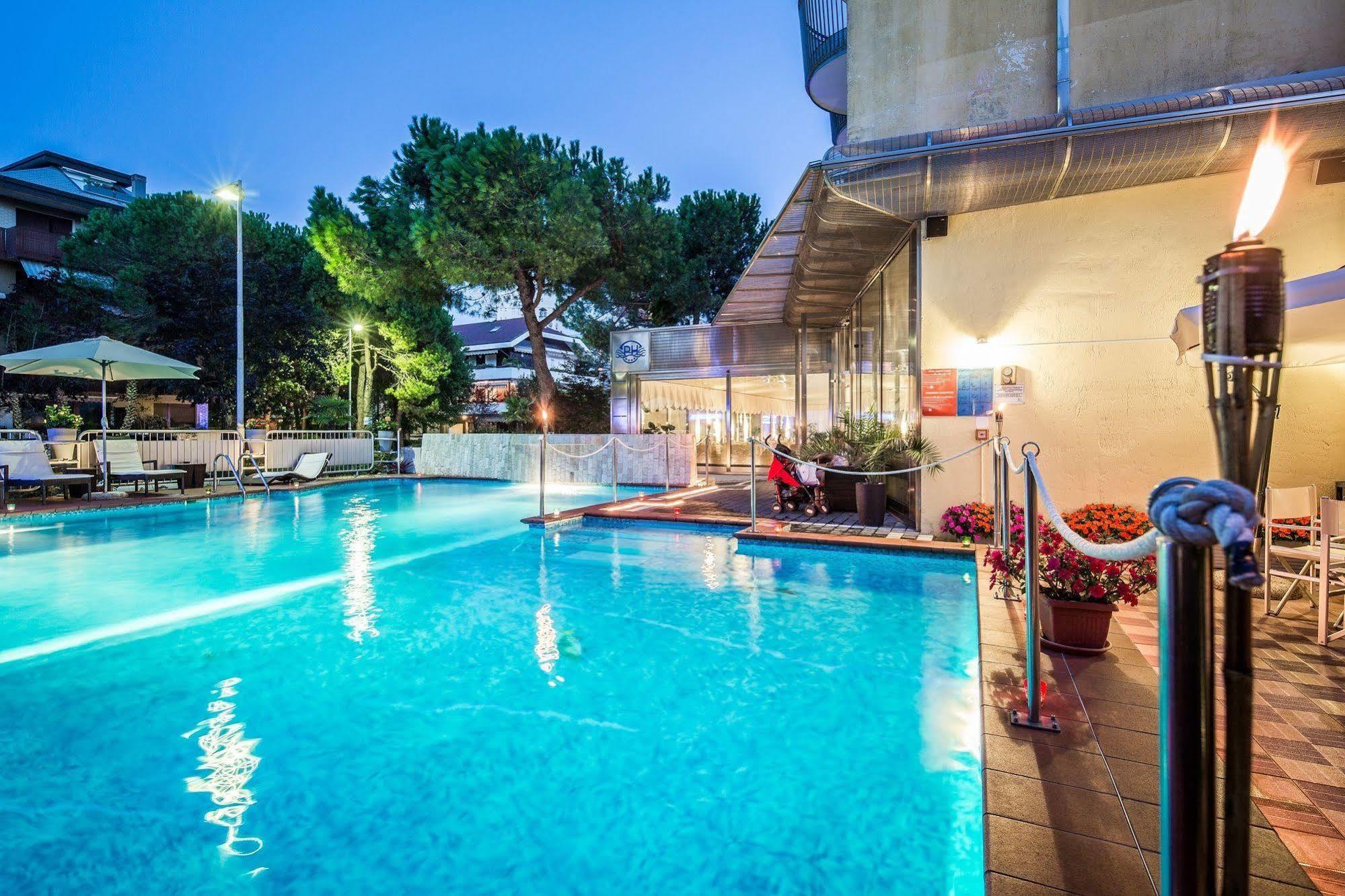 Park Hotel Lignano Sabbiadoro Exterior foto